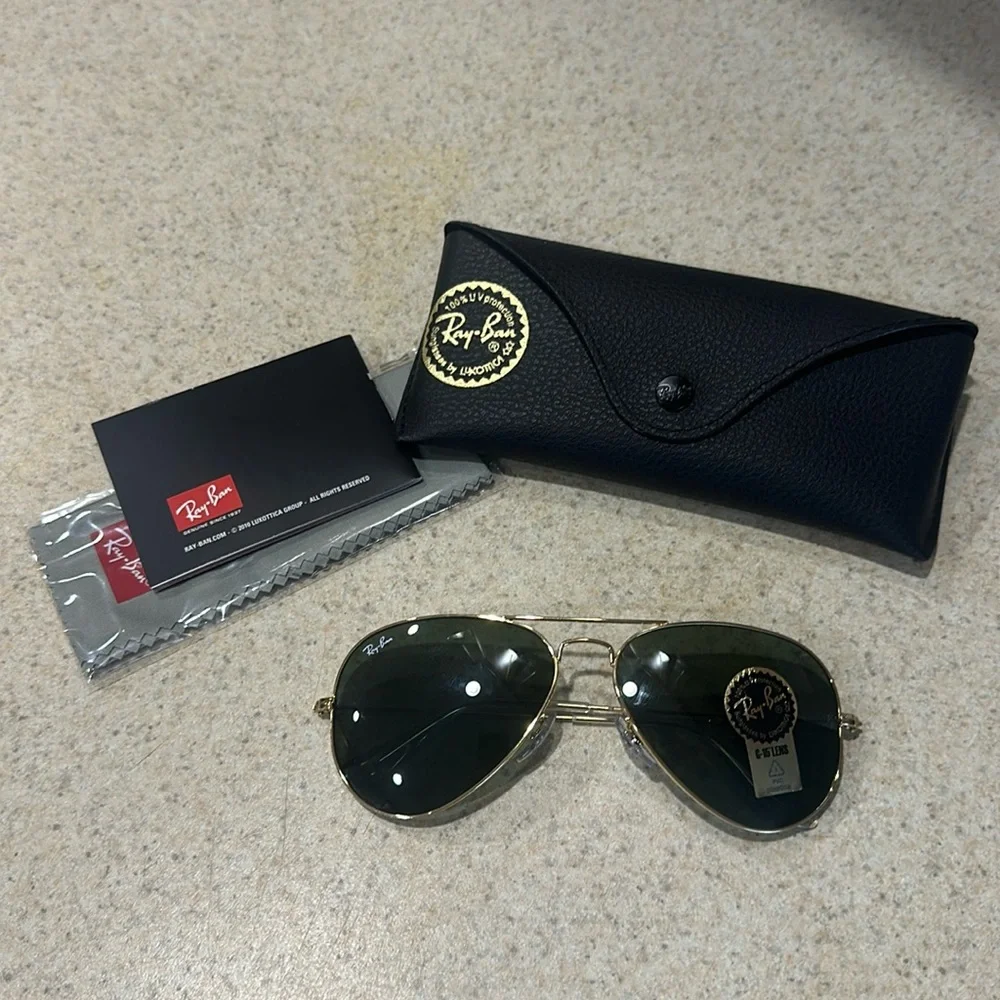 Ray Ban Aviator Sunglasses NWT - Picture 3 of 4